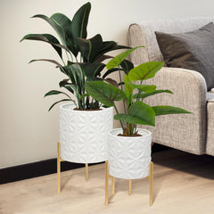 ARNIS front view of two matte white planters showcasing stylish decor