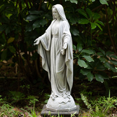 BC BUILDCLASSIC close-up of Mary’s face capturing serene expression for reflection