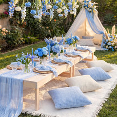 Beeveer extra-large blanket laid flat, roomy surface for groups outdoors