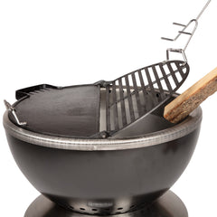 Cuisinart CHA-830 griddle surface close-up highlighting pre-seasoned cast iron and even heating