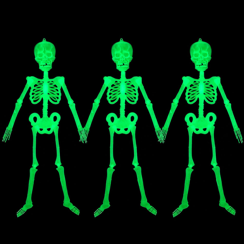 Droutti front view of three hanging skeletons showing full pack and size benefit