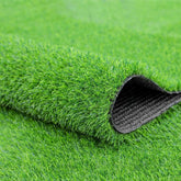 Fasmov front-facing grass rug showing neat green lawn look and curb appeal