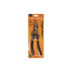 Fiskars 9274 handle grip detail showing non-slip comfort and ergonomic benefit