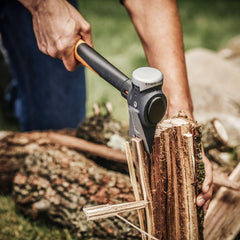 Fiskars close-up of IsoCore handle emphasizing shock absorption benefit