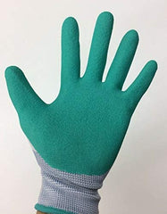 Gardena gloves folded beside ruler to show size and pair quantity benefit
