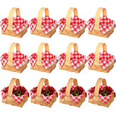 Geelin front view showing mini basket and gingham napkin, useful for quick styling