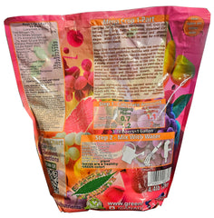 Close-up of Mega Crop powder texture by Greenleaf for quick solubility