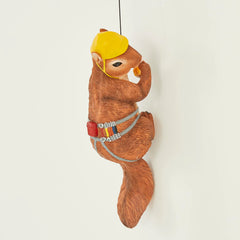 GUTE squirrel hung on fence demonstrating easy outdoor mounting benefit