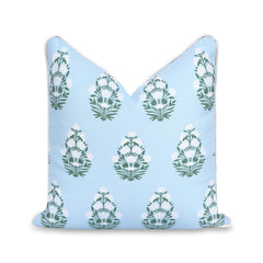 Hofdeco Premium front view showing baby blue floral cover and piping benefit: coastal style