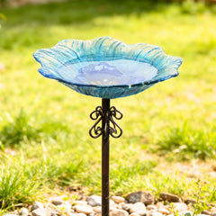 hogardeck closeup glass texture highlighting durable, clear finish
