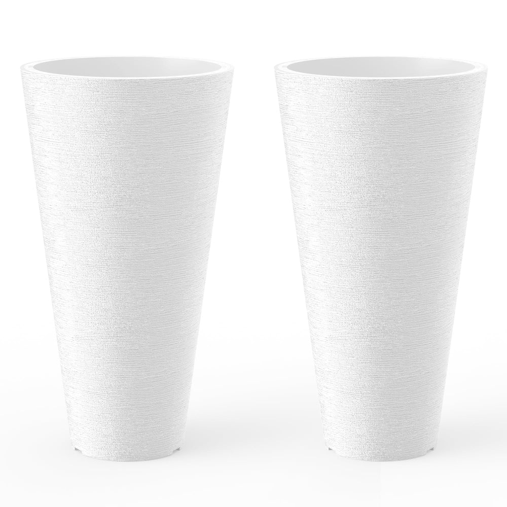 Kante front view of the white planter set shows modern curb appeal and durability