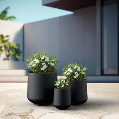Kante planter in use with succulent demonstrating lightweight handling and styling benefit