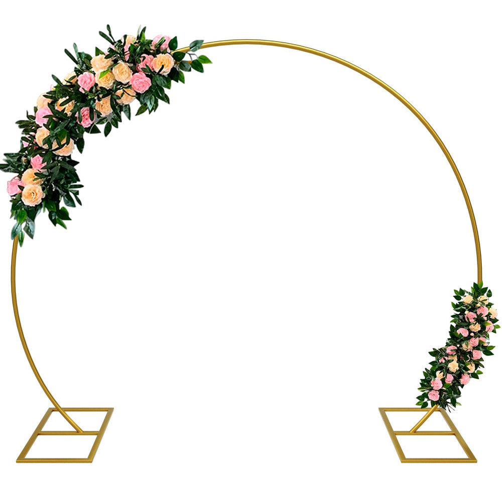 Kusamue front view of full golden half-circle arch showing elegant backdrop benefit