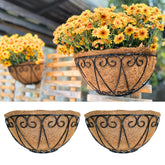 LáLáGreen front view of two black metal wall planters showing clean profile and neat display