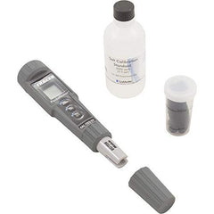 LaMotte Tracer measuring pool sample onsite for reliable maintenance checks