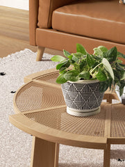 LE TAUCI drainage hole and saucer detail keeping surfaces clean and preventing spills