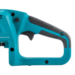 Makita XCU11Z oil fill port with viewing window for easy oil checks