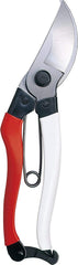 Okatsune 103 in hand demonstrating 200 mm size and lightweight 202 g reduced fatigue