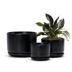 Ton Sin front view of three matte black pots showing sleek design and balance