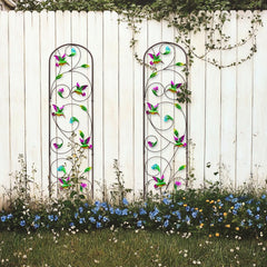 VinSees trellis side profile in a pot demonstrating compact decorative support