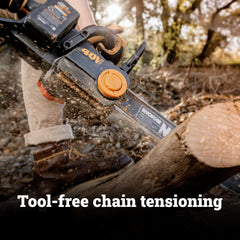 WORX WG385 cutting a log demonstrating fast cordless cutting performance