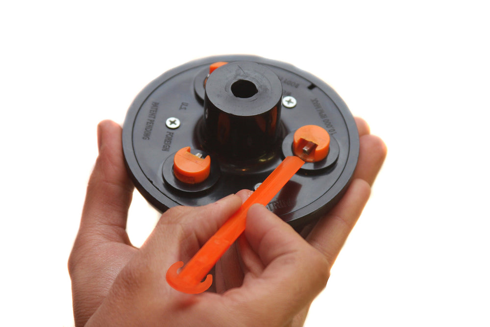1-2-trim close-up of blade mount showing solid construction and secure blade retention benefit