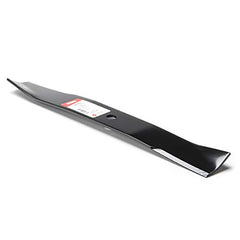 3PK Oregon blade close-up of cutting edge informing crisp cuts and durable steel construction