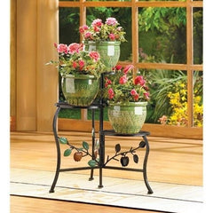 Accent Plus close-up of apple-branch motif highlighting decorative detail and charm