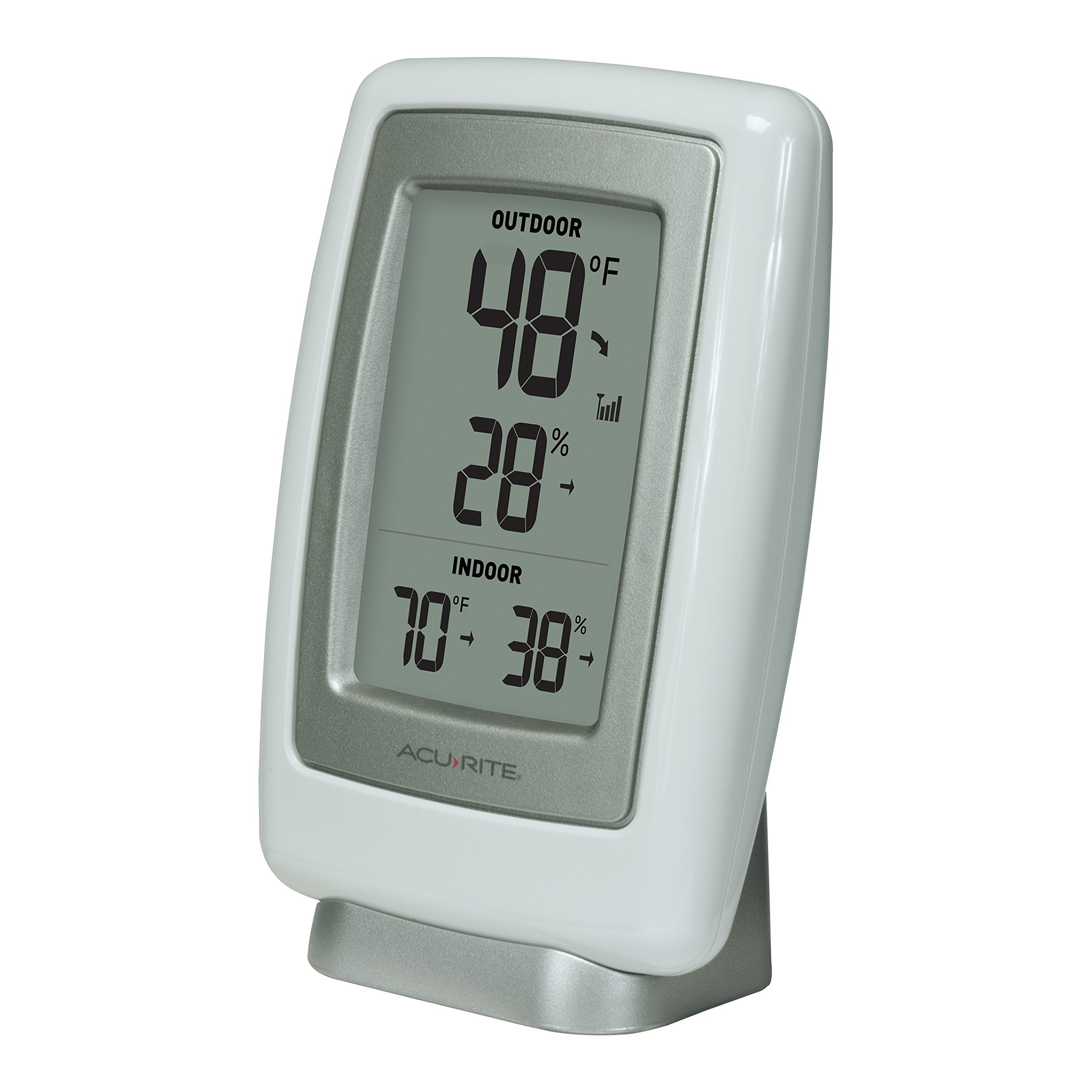 AcuRite display with trend arrow and daily high low values for fast condition awareness