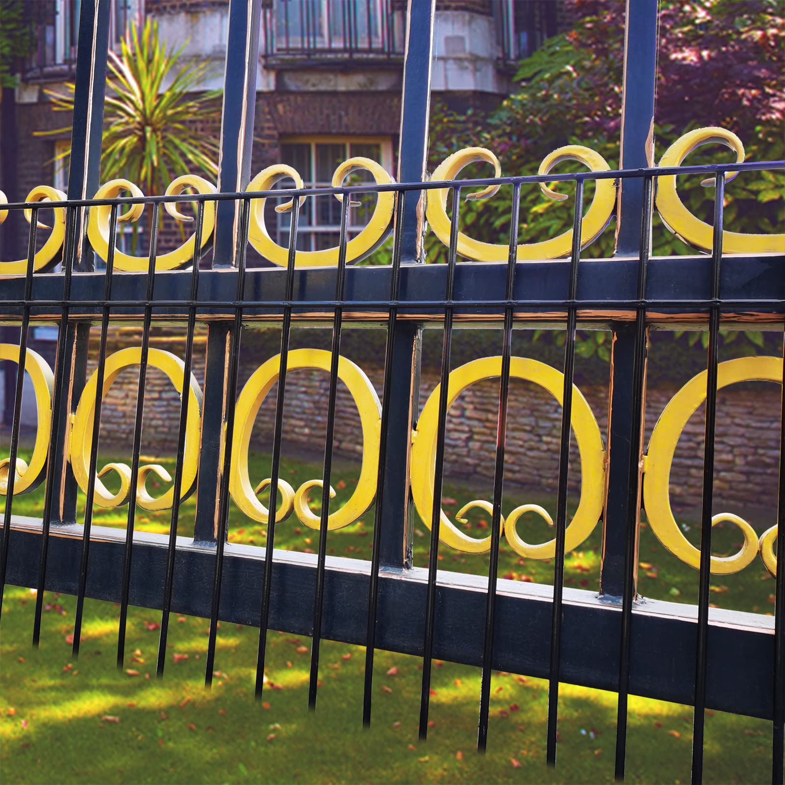 ADAVIN barrier installed along wood fence showing secure edge protection and escape prevention
