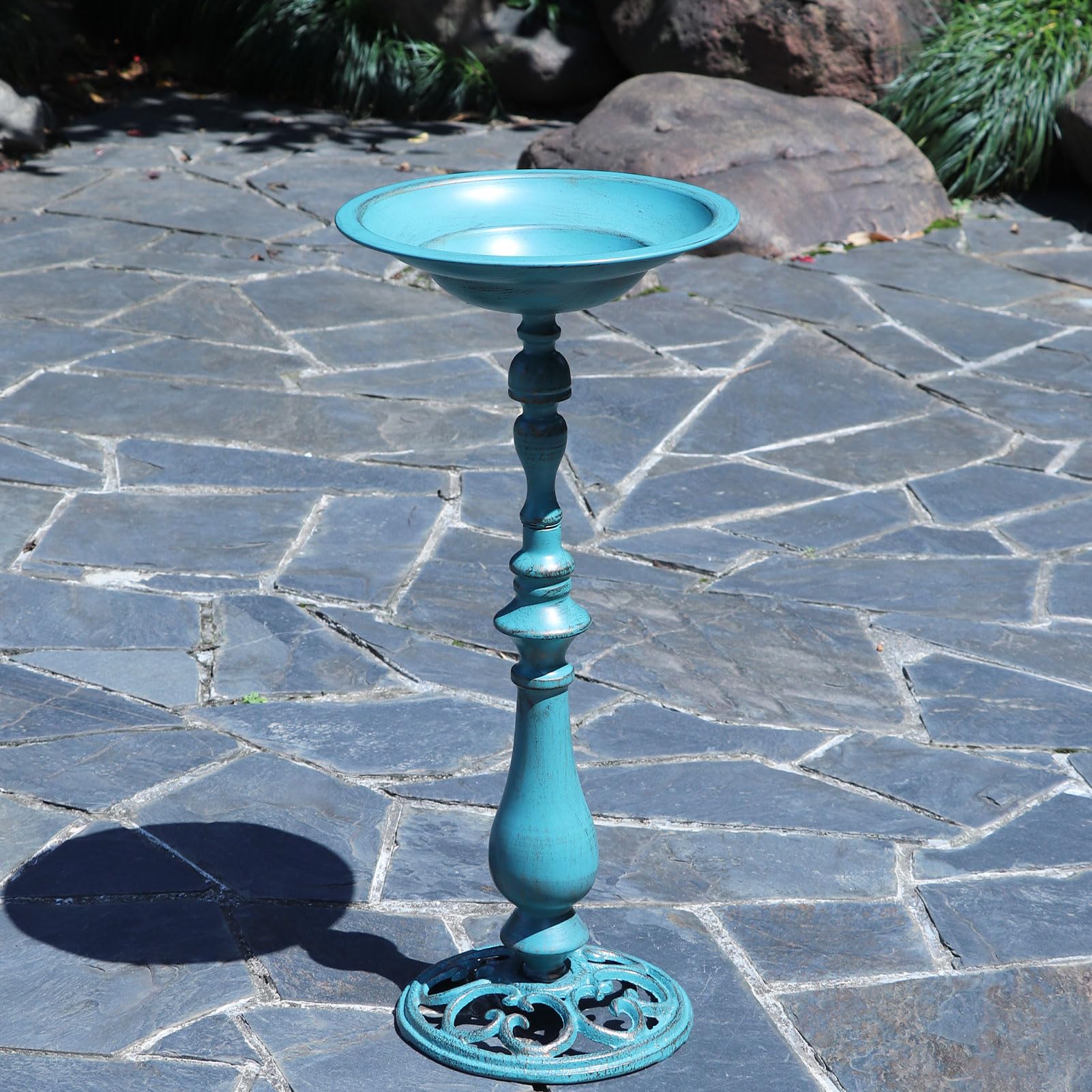 AIHAOKAN bird bath on patio displaying vintage charm and outdoor enhancement