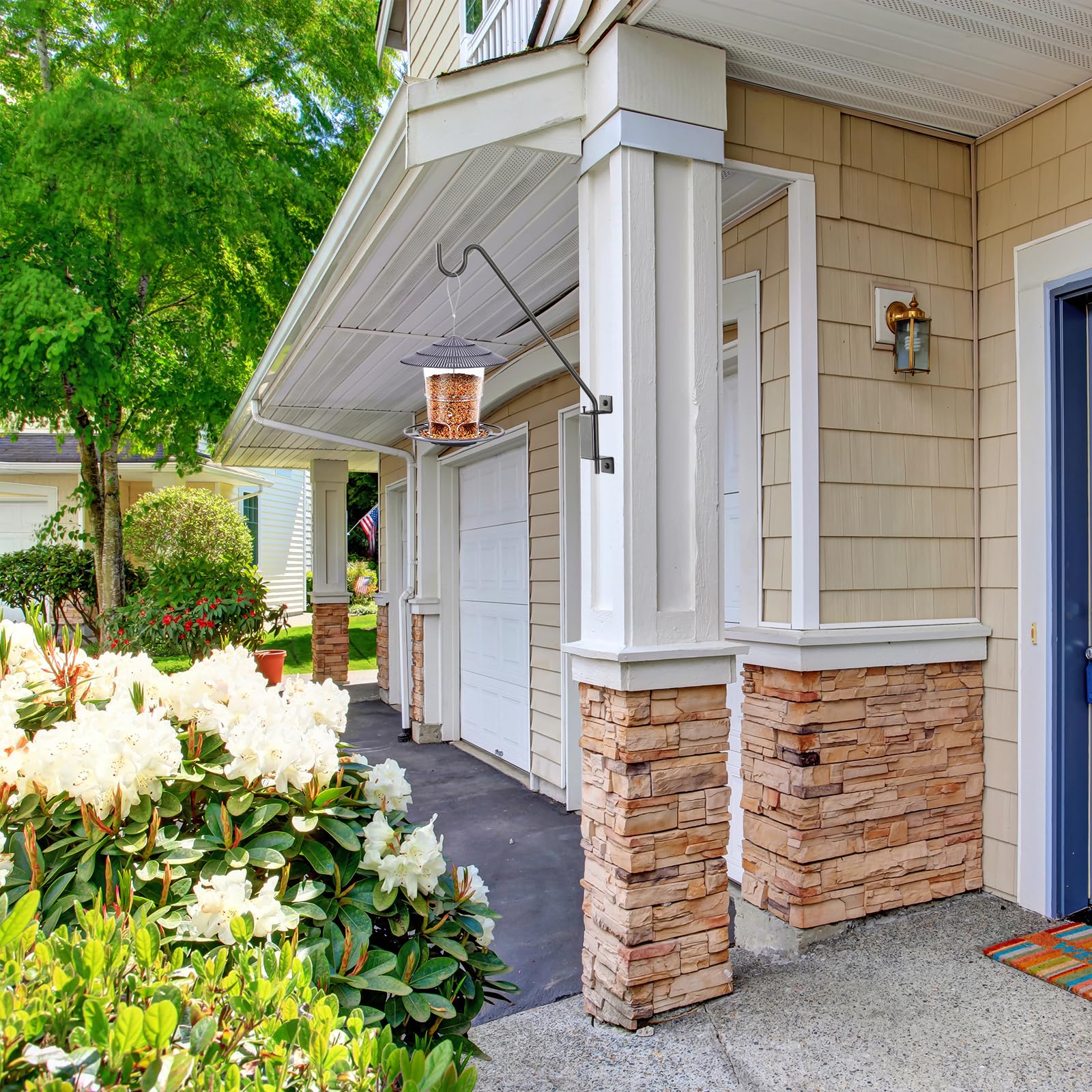 AILIN YELOKIE mounted on a wooden deck rail providing sturdy outdoor support benefit