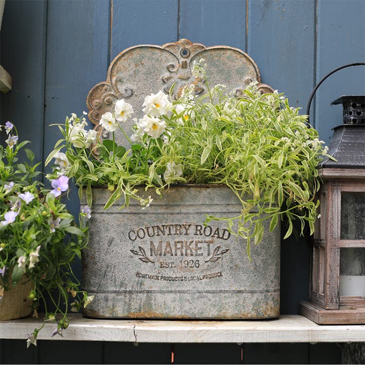 All Chic side profile showing planter depth and space for stems or small pots