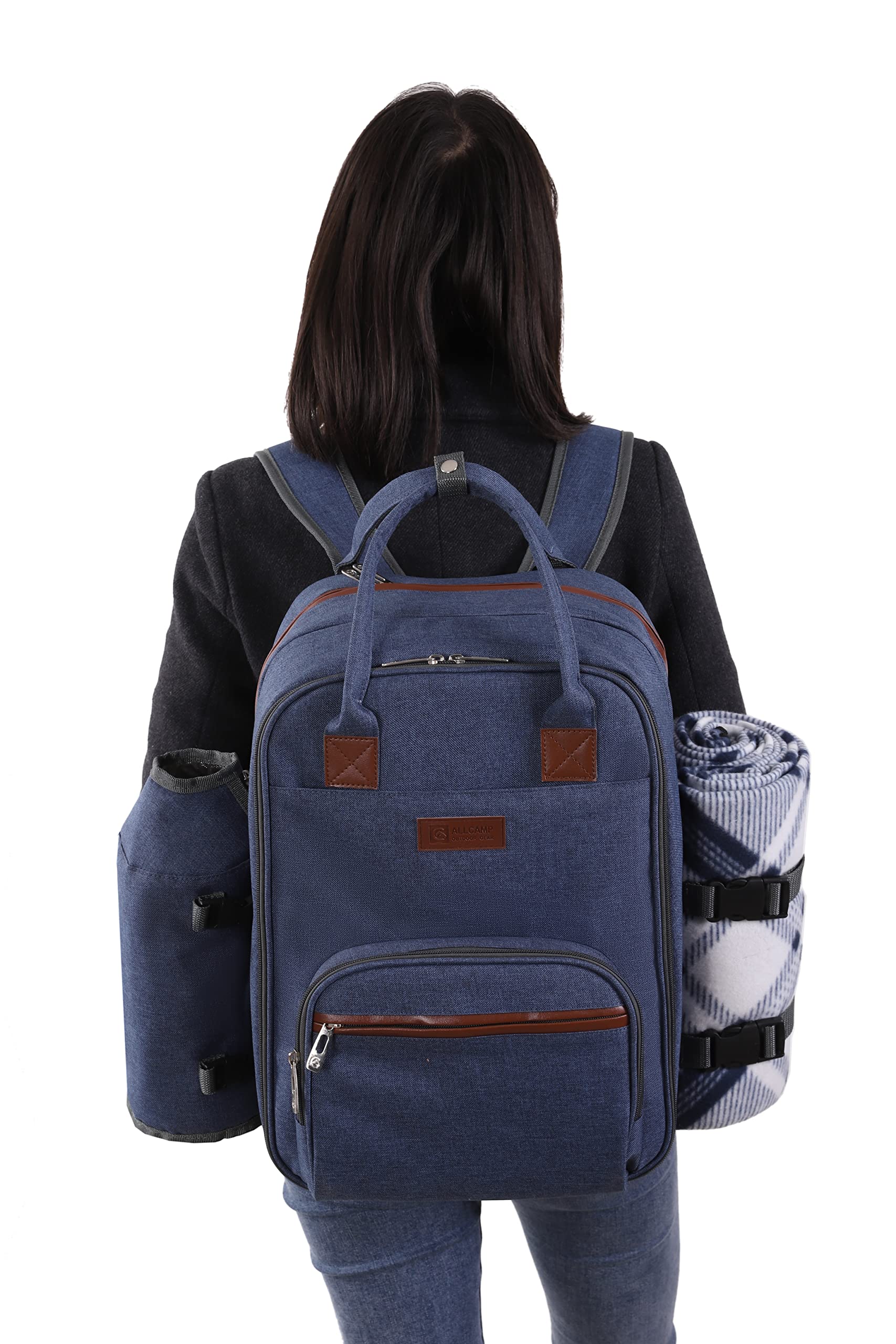 ALLCAMP OUTDOOR GEAR padded shoulder straps close-up for comfortable carrying