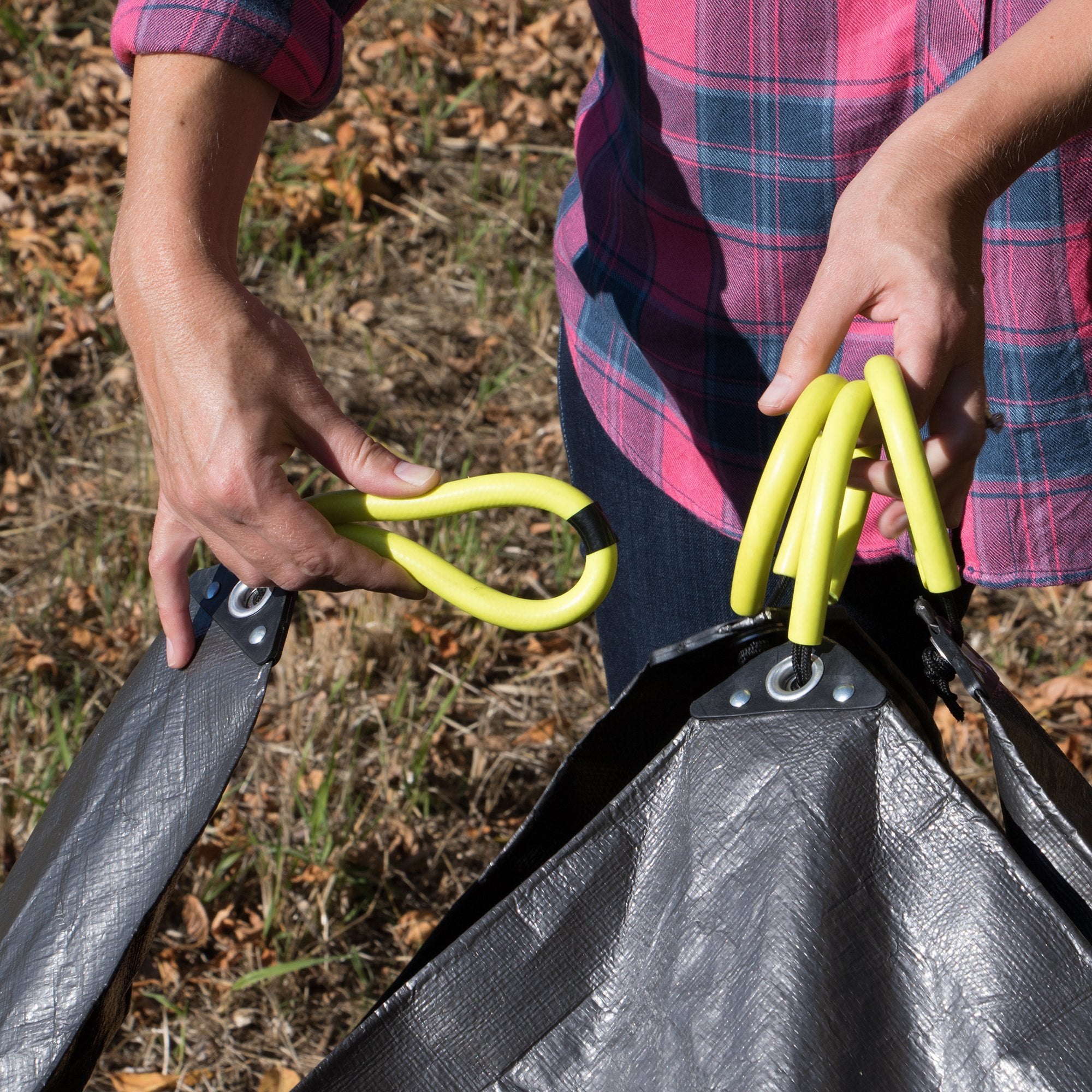 Allsop handles in use with two people carrying for ergonomic benefit
