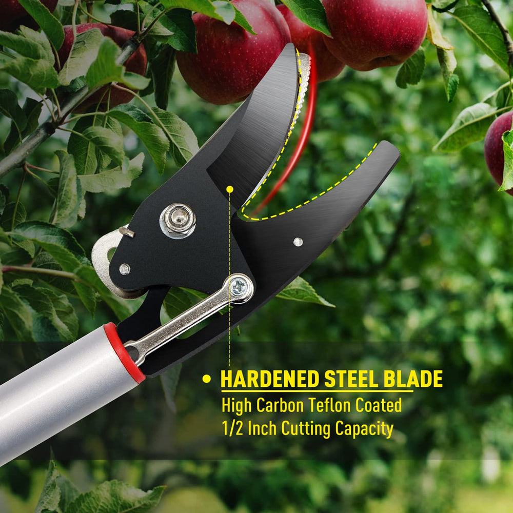 Altdorff rotating head detail displaying the 180-degree adjustable cutting angle for easier access to awkward branches