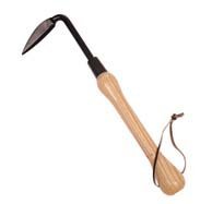 A.M. Leonard weeder front view showing forged head and cutting edge benefit durability