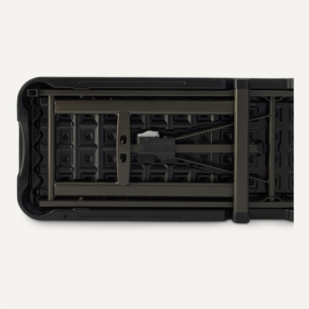 Amazon Basics seat surface close-up showing black finish and wipe-clean benefit