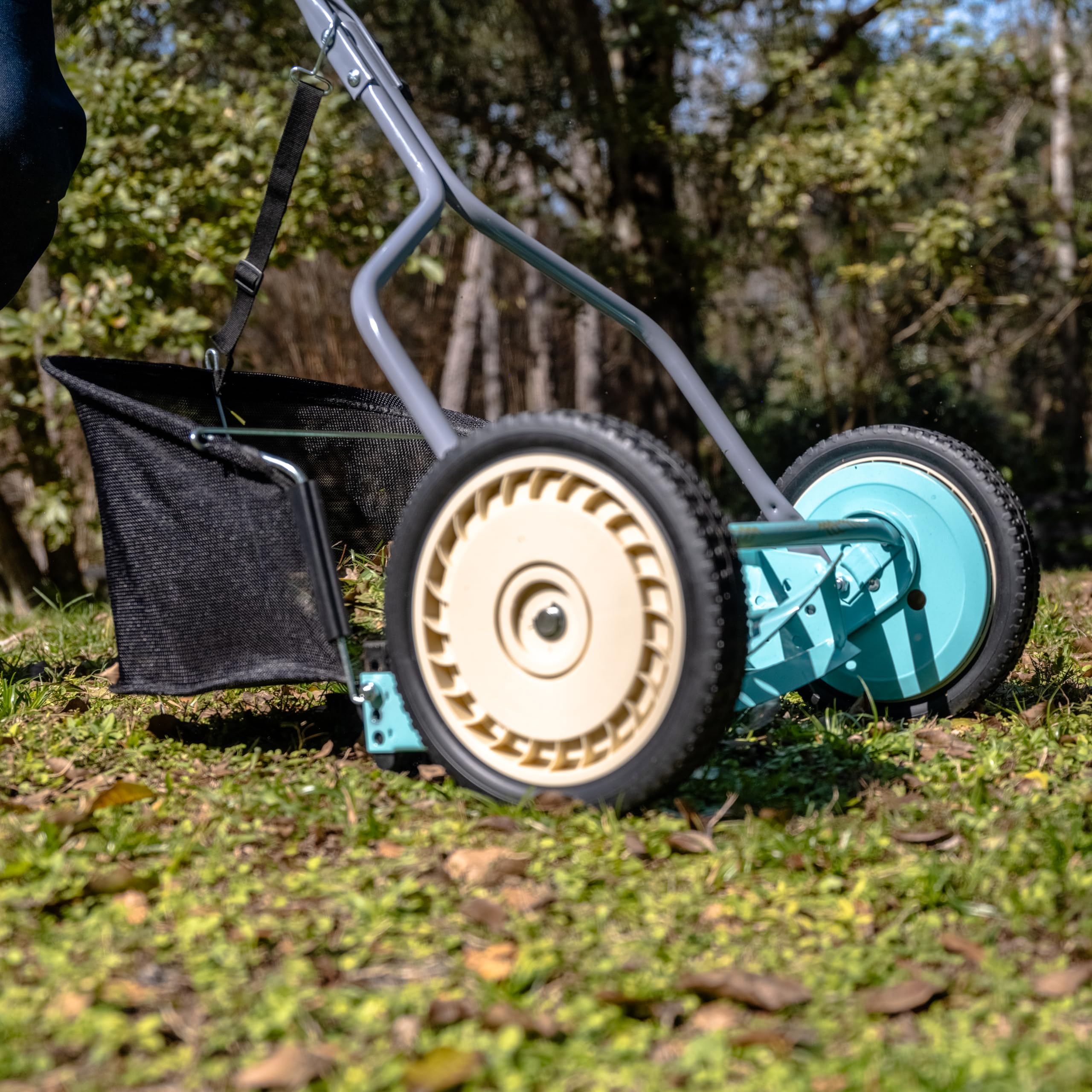 American Lawn Mower detachable grass catcher containing clippings for easy disposal