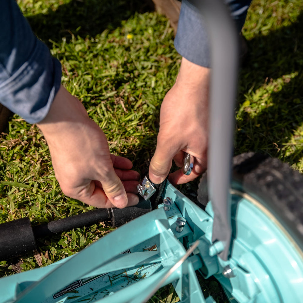 American Lawn Mower cushioned T-handle grip providing user comfort and control
