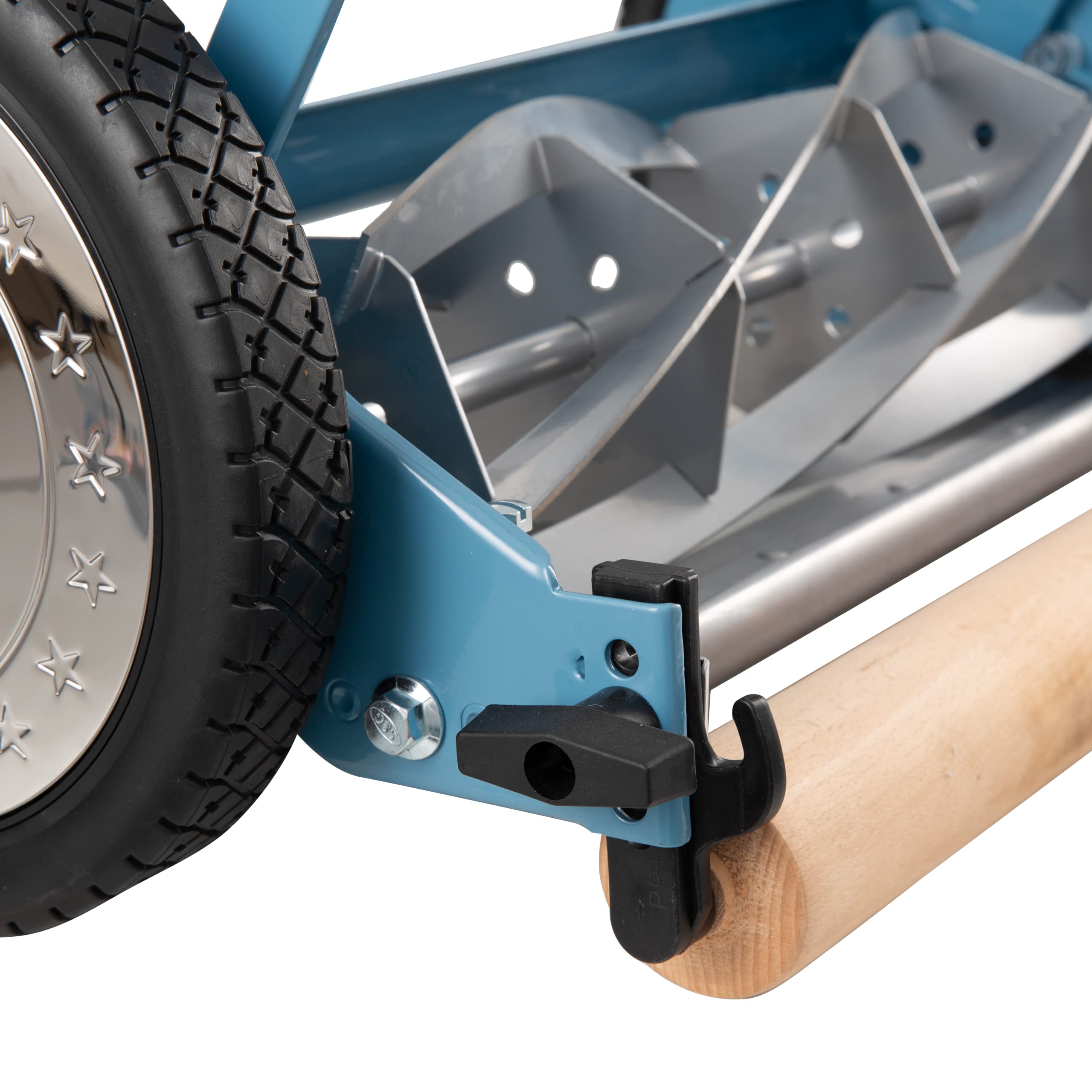 American Lawn Mower Company close-up of heat-treated blades demonstrating precise cutting