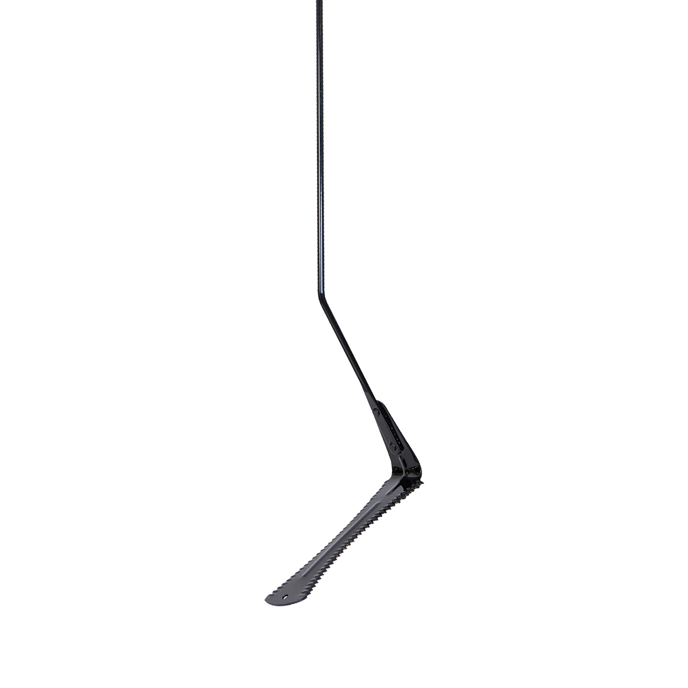 AMES True Temper hardwood handle close-up with hanging hole for neat storage