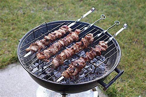 Antallcky skewers loaded with meat and vegetables for easy serving