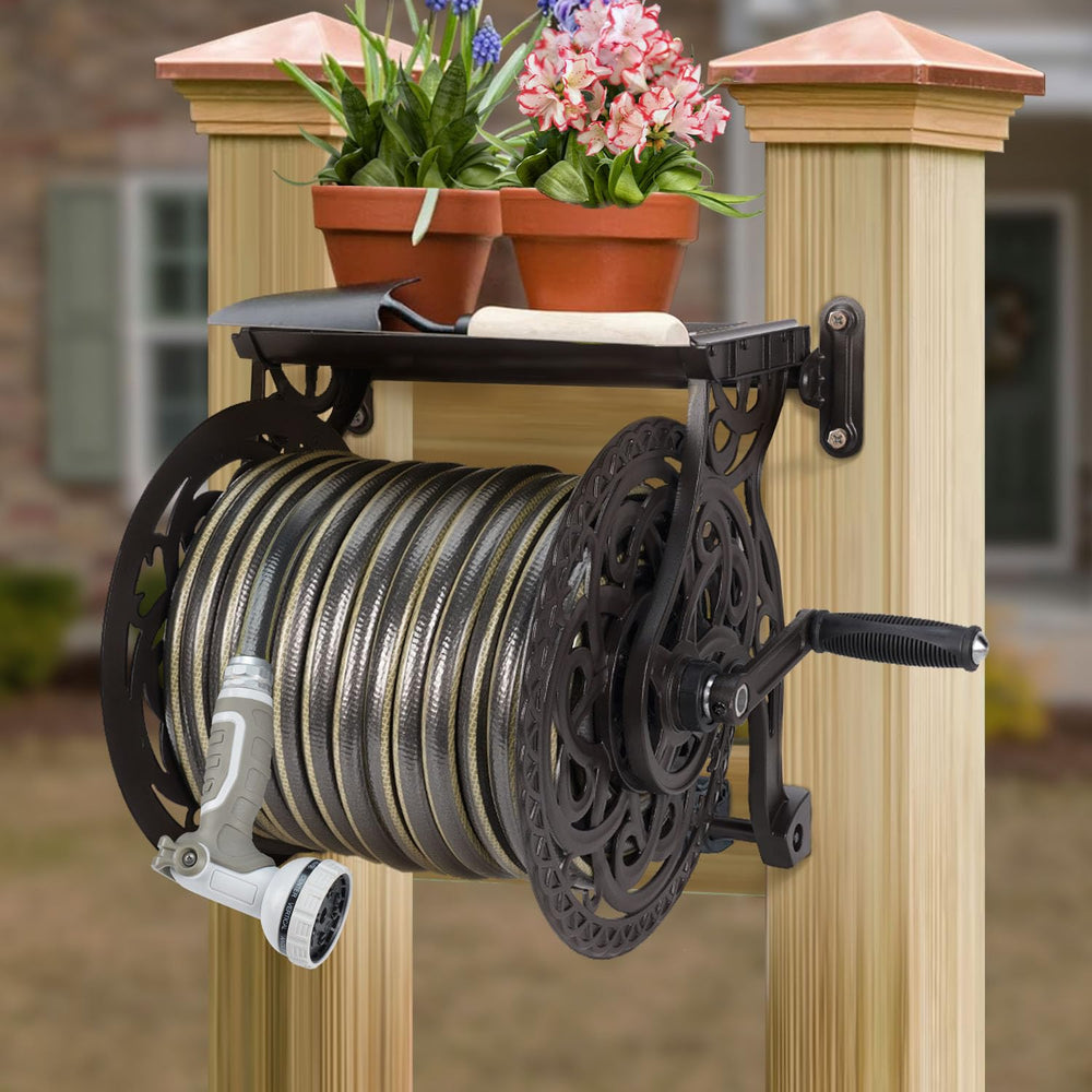 AQUAZILLA ergonomic crank handle detail for easy reeling and tangle-free winding