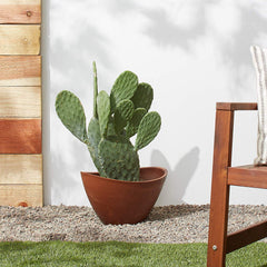 Arcadia Garden Swoop close-up texture that mimics stone while staying lightweight