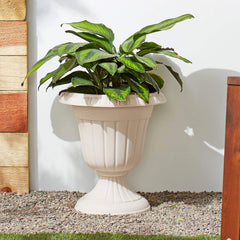 Arcadia Garden Products close-up of texture and threaded join highlighting durable assembly
