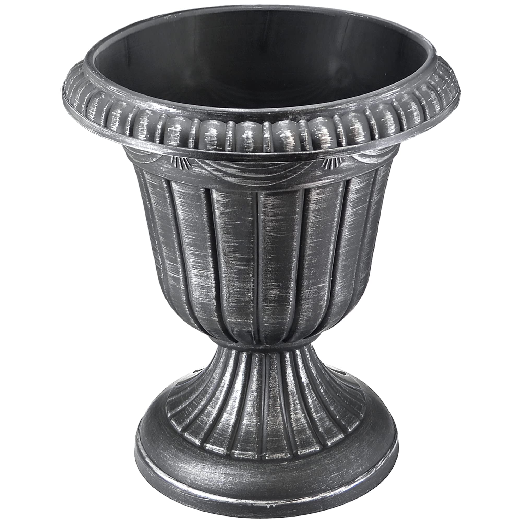 Arcadia Garden Products close-up of fluted detail highlighting ornamental rim and elegant lines