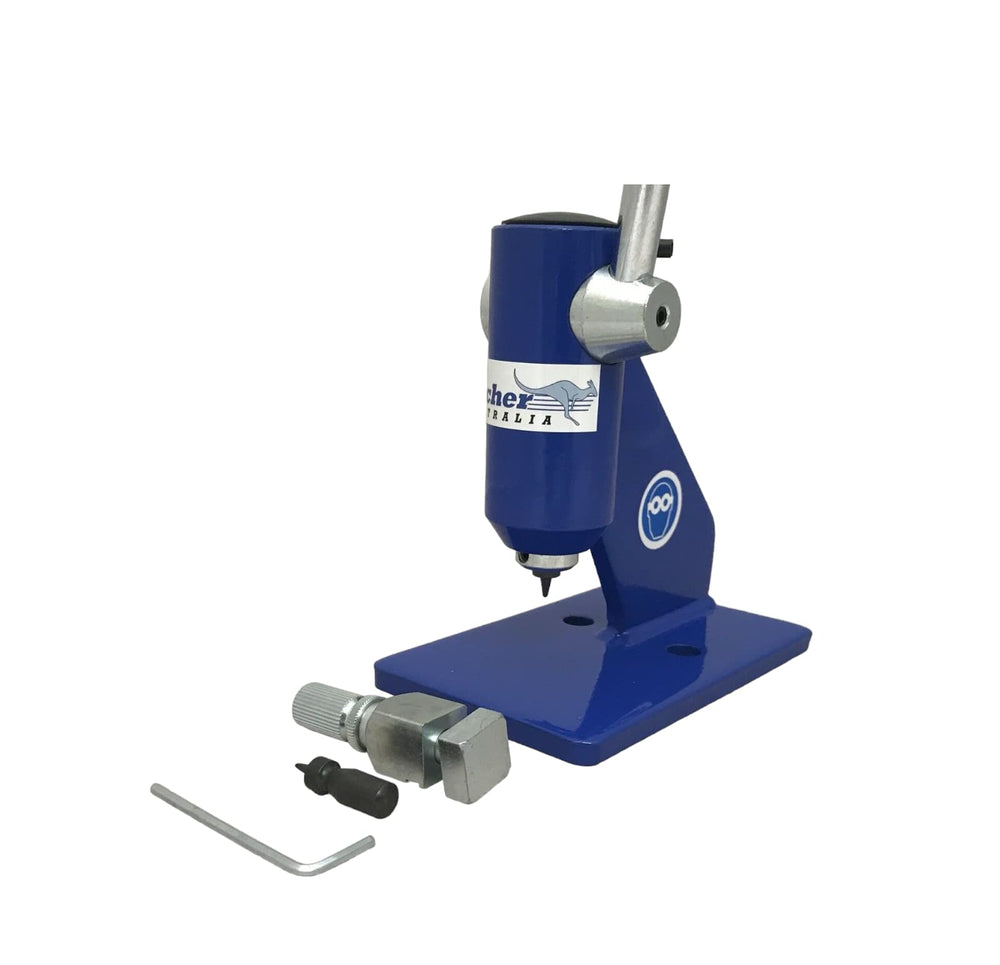 Archer chain breaker cam-action close-up showing smooth leverage for cleaner pin removal