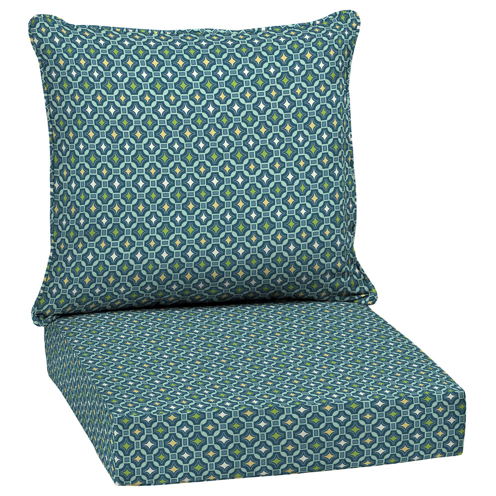 Arden Selections front view of Alana Tile cushion set shows pattern and fit benefits