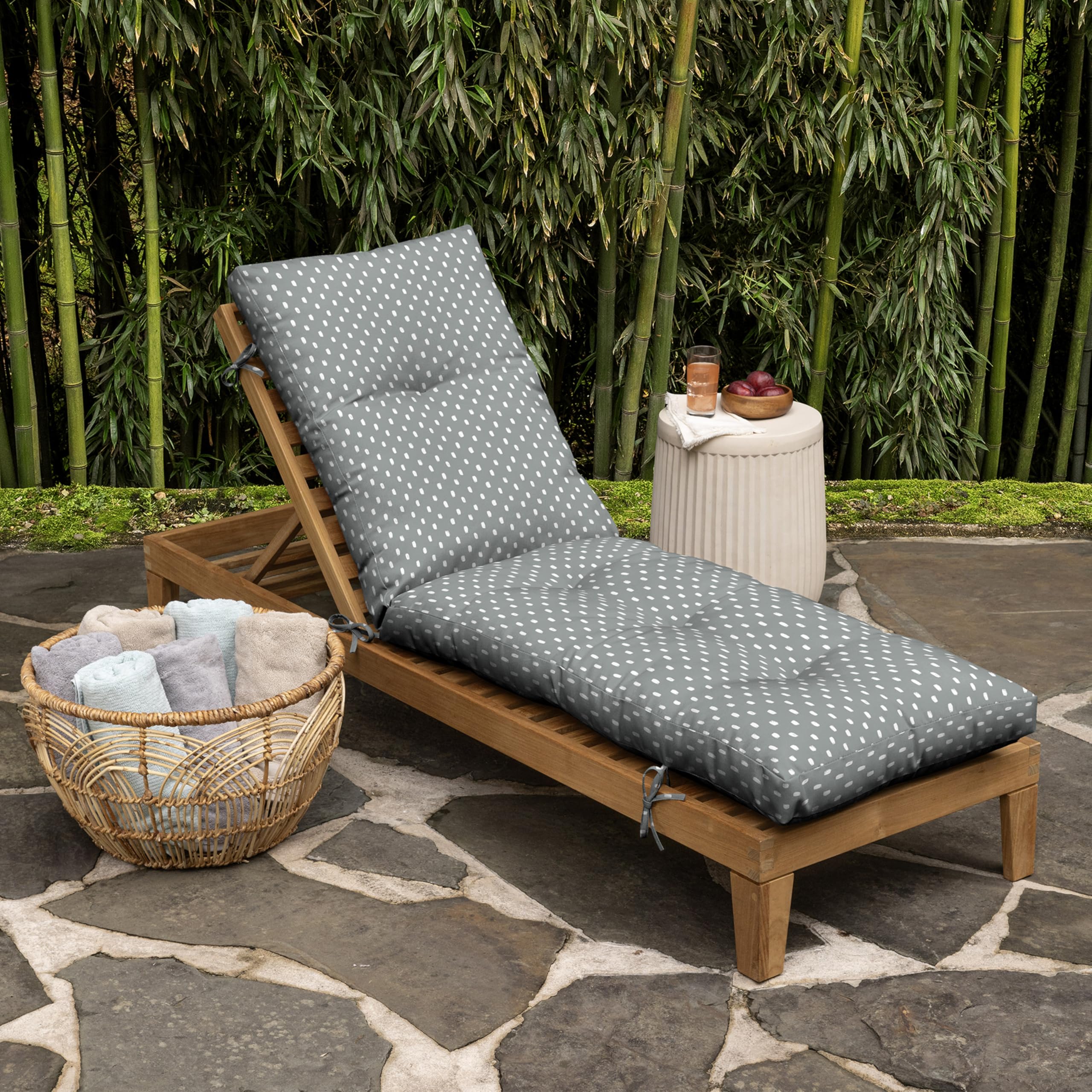 Arden Selections close-up tufting detail that preserves cushion shape and even support